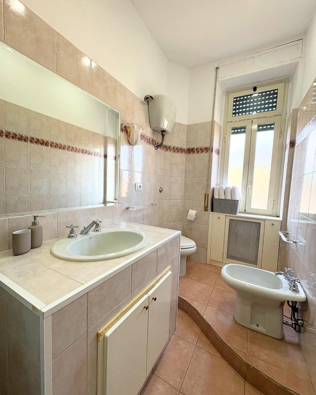 Appartamento Casa Alice Near Vatican - Modern, High Floor With View *
